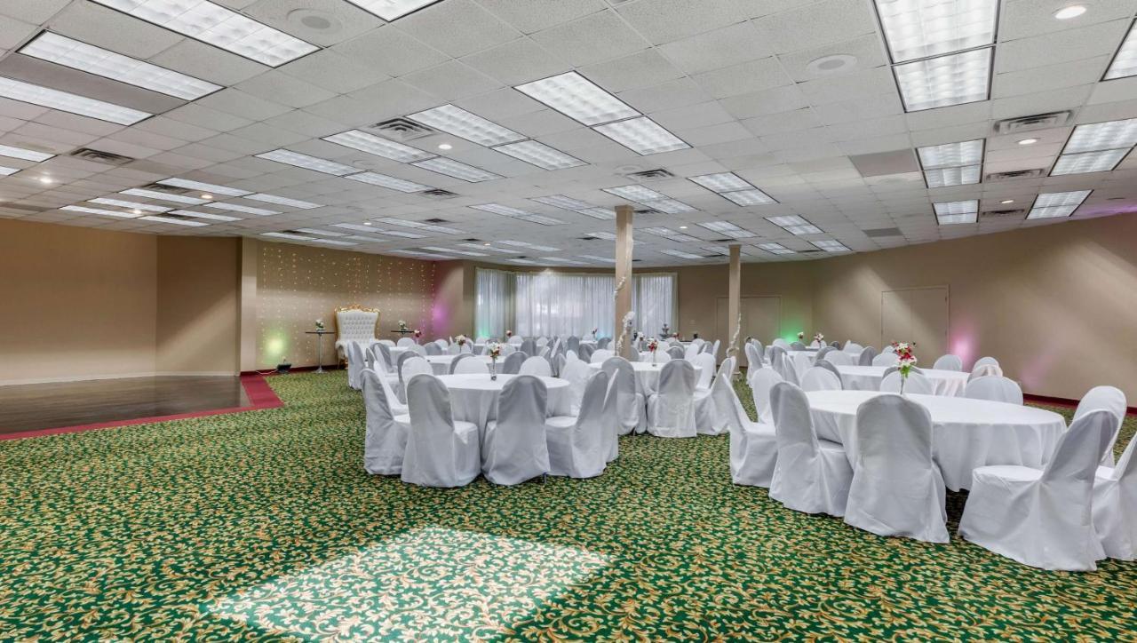 Magnuson Grand Hotel And Conference Center Tyler Exterior foto